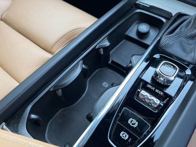 ボルボ Ｖ６０ Ｔ５ インスクリプション 4.1万Km (神奈川県)[355]の中古車詳細