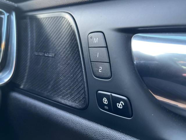 ボルボ Ｖ６０ Ｔ５ インスクリプション 4.1万Km (神奈川県)[355]の中古車詳細