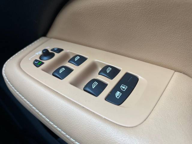 ボルボ Ｖ６０ Ｔ５ インスクリプション 4.1万Km (神奈川県)[355]の中古車詳細