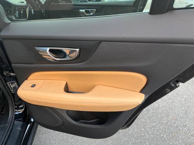 ボルボ Ｖ６０ Ｔ５ インスクリプション 4.1万Km (神奈川県)[355]の中古車詳細