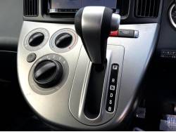 ソニカ Ｒの中古車画像