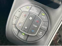 ヴォクシー Ｘの中古車画像