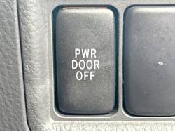 アイシス プラタナ Ｖセレクション・ホワイトインテリアパッケージの中古車画像