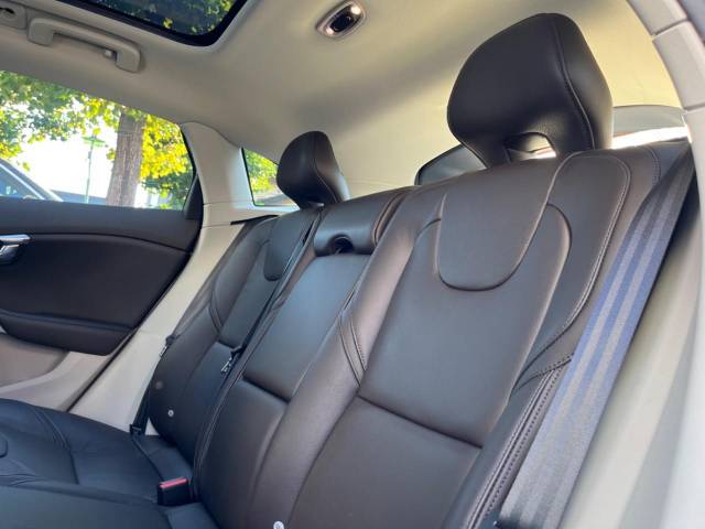 ボルボ Ｖ４０ Ｔ４ ＳＥ 3.2万Km (神奈川県)[778]の中古車詳細