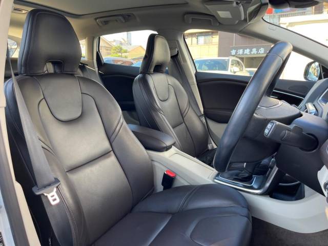 ボルボ Ｖ４０ Ｔ４ ＳＥ 3.2万Km (神奈川県)[778]の中古車詳細