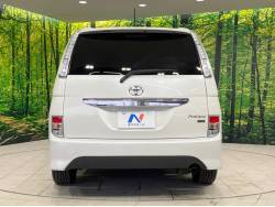 アイシス プラタナ Ｖセレクション・ホワイトインテリアパッケージの中古車画像