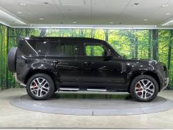 ディフェンダー １１０Ｘ Ｄ３００ エアサスペンション装着車の中古車画像