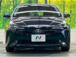プリウス A（トヨタ）[CVT（無段変速車）]のカタログ詳細情報