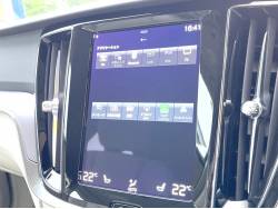 Ｖ６０ Ｂ４ モメンタムの中古車画像