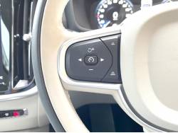 Ｖ６０ Ｂ４ モメンタムの中古車画像