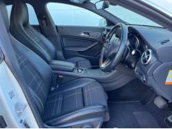 ＣＬＡクラス シューティングブレーク ＣＬＡ１８０ シューティングブレークの中古車画像