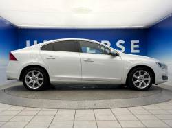 Ｓ６０ Ｔ４ ラグジュアリーエディションの中古車画像