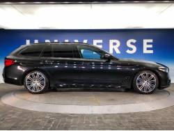 ５シリーズ ５３０ｉツーリング Ｍスポーツの中古車画像