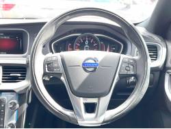 Ｖ４０ Ｔ５ Ｒデザインの中古車画像