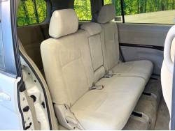 アイシス Ｇの中古車画像