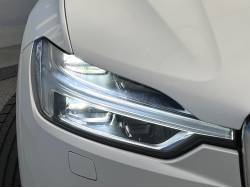 ＸＣ６０ Ｄ４ ＡＷＤ モーメンタムの中古車画像