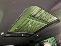 ディフェンダー １１０Ｘ－ダイナミックＨＳＥ Ｄ３００ コイルサスペンション装着車の中古車画像