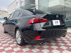 ＩＳ ＩＳ２００ｔの中古車画像