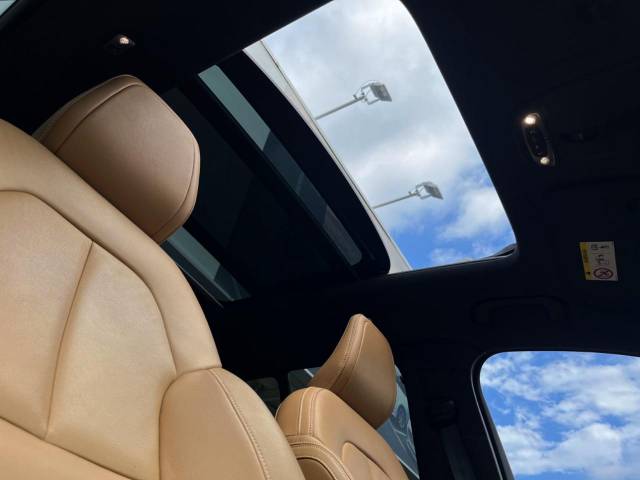 ボルボ ＸＣ４０ Ｂ４ ＡＷＤ インスクリプション 3.9万Km (大阪府)[876]の中古車詳細