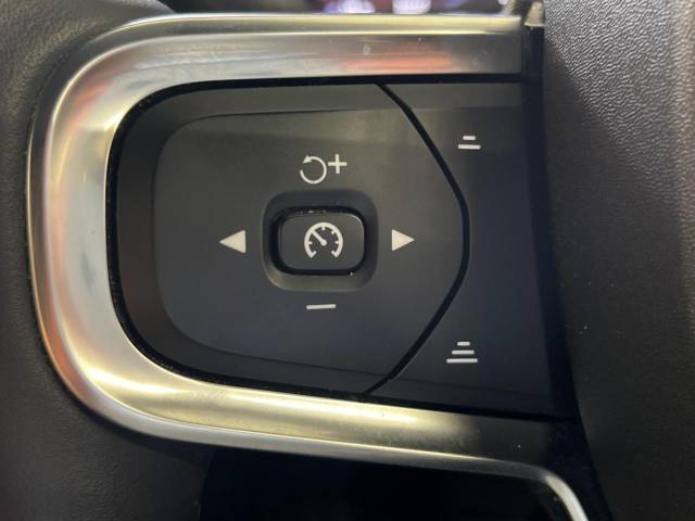 ボルボ ＸＣ４０ Ｂ４ ＡＷＤ インスクリプション 3.9万Km (大阪府)[876]の中古車詳細