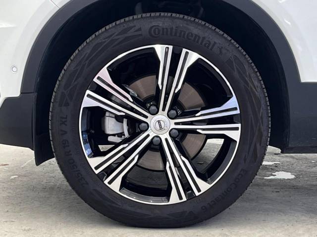 ボルボ ＸＣ４０ Ｂ４ ＡＷＤ インスクリプション 3.9万Km (大阪府)[876]の中古車詳細