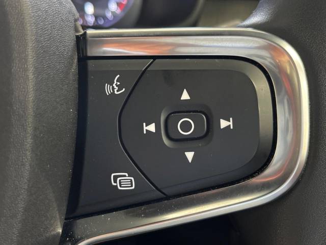 ボルボ ＸＣ４０ Ｂ４ ＡＷＤ インスクリプション 3.9万Km (大阪府)[876]の中古車詳細