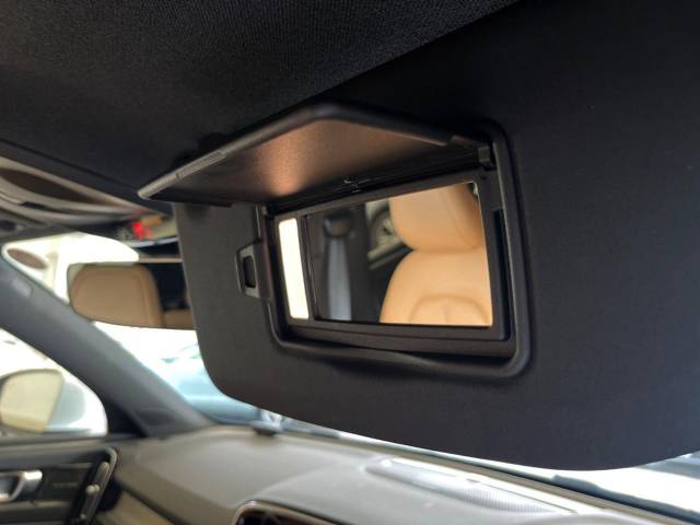 ボルボ ＸＣ４０ Ｂ４ ＡＷＤ インスクリプション 3.9万Km (大阪府)[876]の中古車詳細