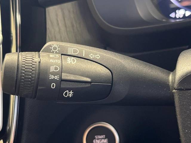 ボルボ ＸＣ４０ Ｂ４ ＡＷＤ インスクリプション 3.9万Km (大阪府)[876]の中古車詳細