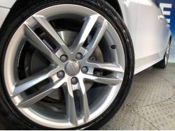 Ａ４アバント ２．０ＴＦＳＩクワトロの中古車画像