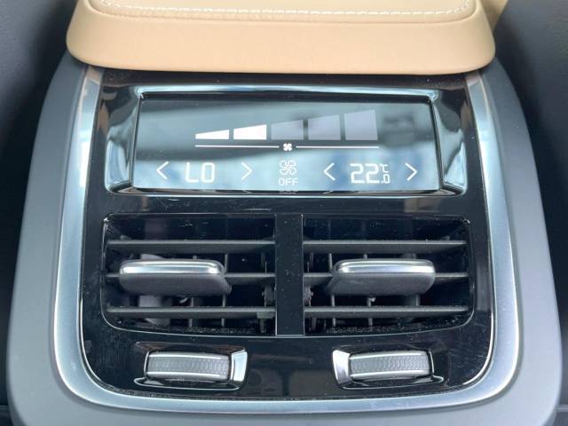 ボルボ Ｓ９０ Ｔ６ ＡＷＤ インスクリプション 1.8万Km (神奈川県)[723]の中古車詳細