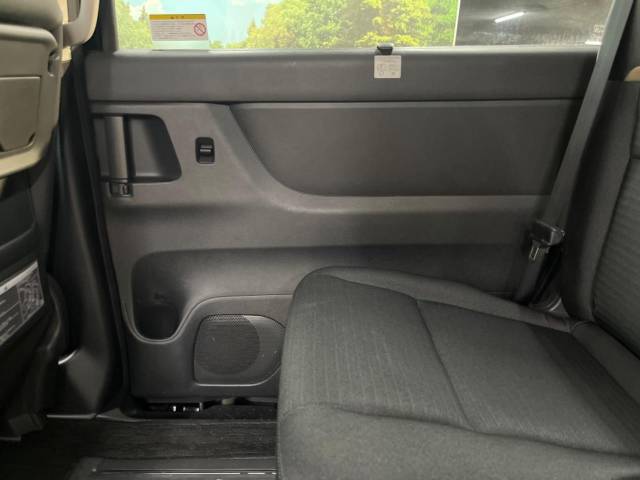 日産 セレナ ハイウェイスターＶ 2.6万Km 301.9万円(石川県)[365]の中古車詳細