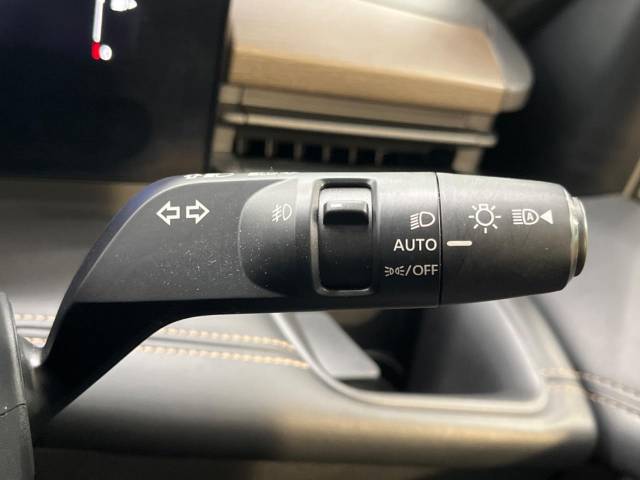 日産 セレナ ハイウェイスターＶ 2.6万Km 301.9万円(石川県)[365]の中古車詳細