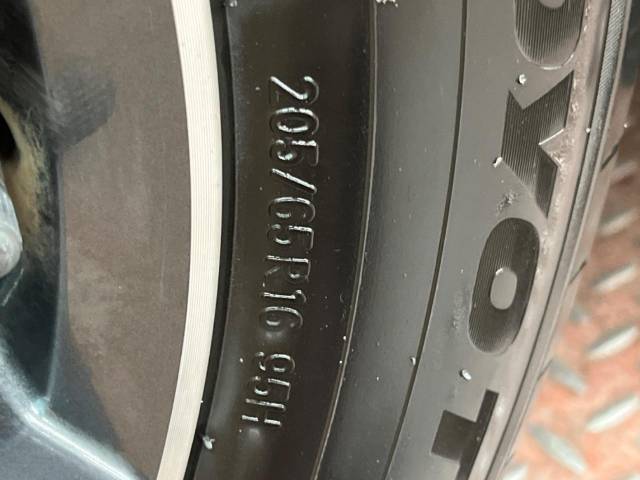 日産 セレナ ハイウェイスターＶ 2.6万Km 301.9万円(石川県)[365]の中古車詳細