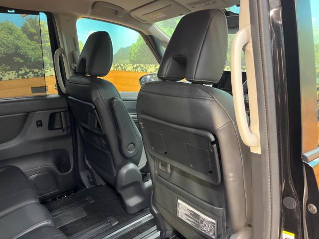 日産 セレナ ハイウェイスターＶ 2.6万Km 301.9万円(石川県)[365]の中古車詳細