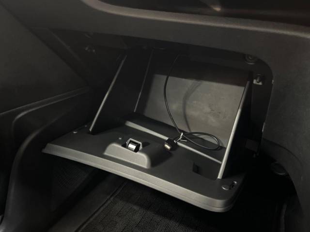 日産 セレナ ハイウェイスターＶ 2.6万Km 301.9万円(石川県)[365]の中古車詳細