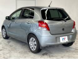 ヴィッツ Ｕの中古車画像