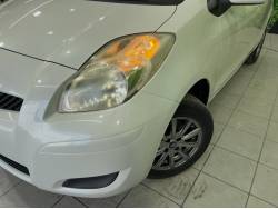 ヴィッツ ＦリミテッドⅡの中古車画像