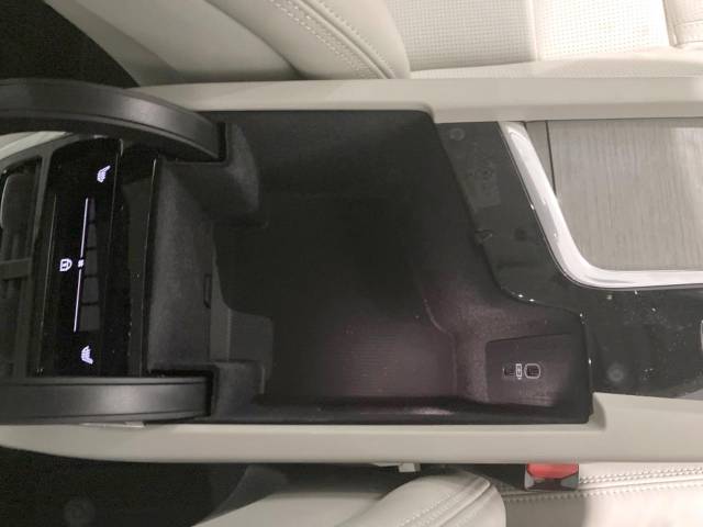 ボルボ Ｓ６０ アルティメット Ｂ４ 0.4万Km (神奈川県)[481]の中古車詳細