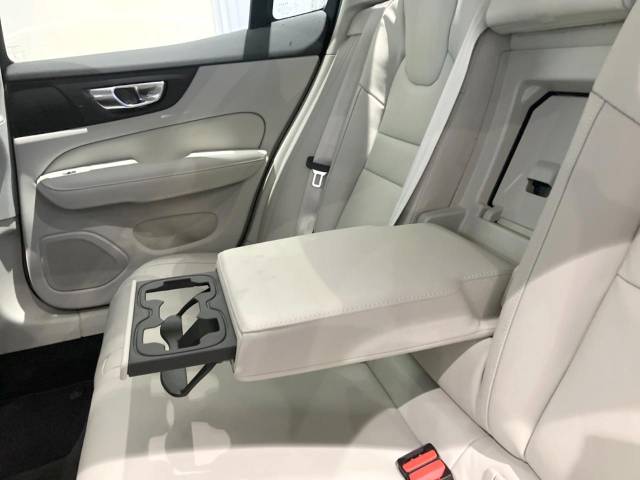 ボルボ Ｓ６０ アルティメット Ｂ４ 0.4万Km (神奈川県)[481]の中古車詳細