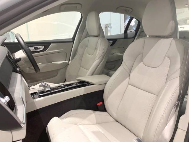 ボルボ Ｓ６０ アルティメット Ｂ４ 0.4万Km (神奈川県)[481]の中古車詳細