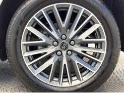 Ｑ３ ３５ＴＤＩクワトロ Ｓラインの中古車画像