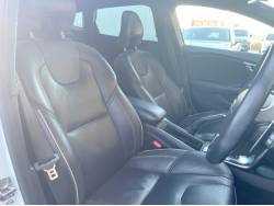 Ｖ４０ Ｄ４ Ｒデザインの中古車画像