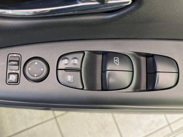 日産 セレナ ハイウェイスター Ｖセレクション 4.4万Km 192.9万円(三重県)[716]の中古車詳細