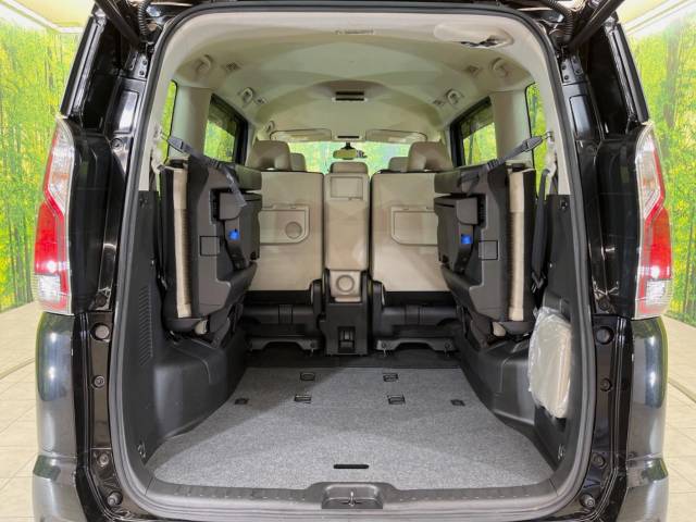 日産 セレナ ハイウェイスター Ｖセレクション 4.4万Km 192.9万円(三重県)[716]の中古車詳細