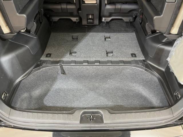 日産 セレナ ハイウェイスター Ｖセレクション 4.4万Km 192.9万円(三重県)[716]の中古車詳細