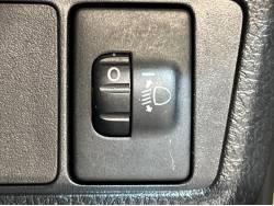 カローラフィールダー ハイブリッドの中古車画像