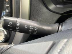 カローラフィールダー ハイブリッドの中古車画像