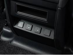 ディフェンダー １１０ベースグレード Ｐ３００ コイルサスペンション装着車の中古車画像