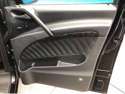 Ｖクラス Ｖ３５０ アンビエンテ ロングの中古車画像