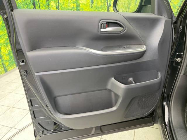 トヨタ ヴォクシー ハイブリッドＳ－Ｚ 3.4万Km 402.9万円(三重県)[765]の中古車詳細